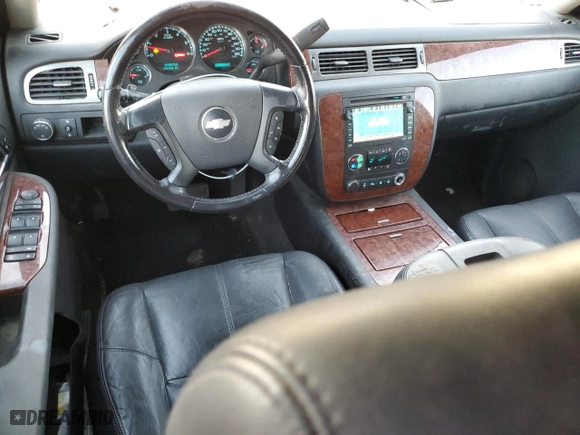 2007 Chevrolet Suburban LT with VIN 1GNFC16JX7J300857, listed as a Copart auction lot 43244695 with 200,338 mi miles and Clean Title. Bid and sale history available at carsss.com. Image 8.