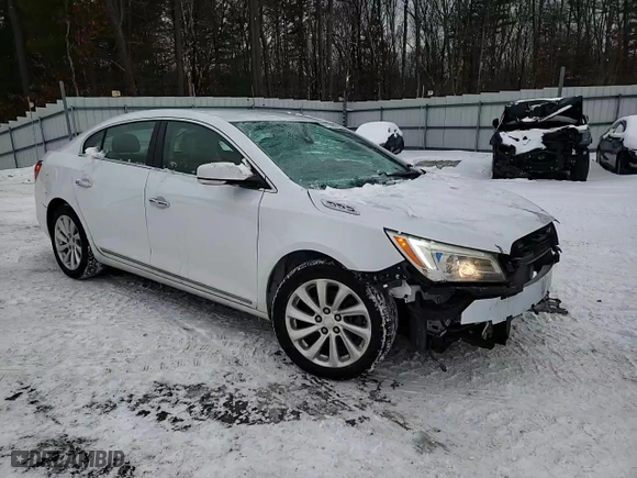 2014 Buick LaCrosse Leather with VIN 1G4GB5G31EF196522, listed as a Copart auction lot 44134905 with 92,692 mi miles and Salvage Title. Bid and sale history available at carsss.com. Image 10.