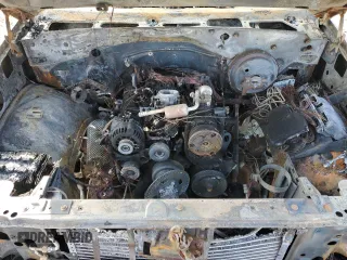 1997 Chevrolet Suburban with VIN 3GNFK16R8VG121000, listed as a Copart auction lot 83406924 with 0 mi miles and Non Repairable. Bid and sale history available at carsss.com. Image 13.