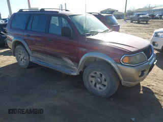 2000 Mitsubishi Montero Sport LS with VIN JA4MT31H8YP047756, listed as a IAAI auction lot 41704702 with 165,343 mi miles. Bid and sale history available at carsss.com. Image 1.