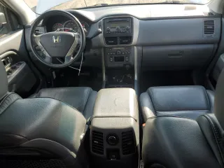 2007 Honda Pilot EX-L with VIN 5FNYF185X7B025295, listed as a Copart auction lot 78269964 with 141,702 mi miles and Clean Title. Bid and sale history available at carsss.com. Image 8.