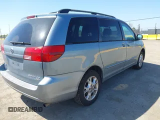 2005 Toyota Sienna LE with VIN 5TDBA23CX5S046446, listed as a IAAI auction lot 42043442 with 227,101 mi miles. Bid and sale history available at carsss.com. Image 4.