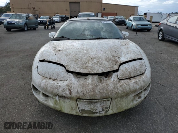 2002 Pontiac Firebird Firebird z VIN 2G2FS22K122159467, wystawiony jako Copart lot #47325975 z przebiegiem Nie podano mil oraz Czysty tytuł • Clean title. Historia ofert i sprzedaży dostępna na DreamBid. Obrazek 5.