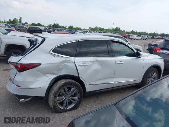 2024 Acura MDX with VIN 5J8YD9H34RL005841, listed as a IAAI auction lot 42474191 with 6,156 mi miles and . Bid and sale history available at DreamBid. Image 14.