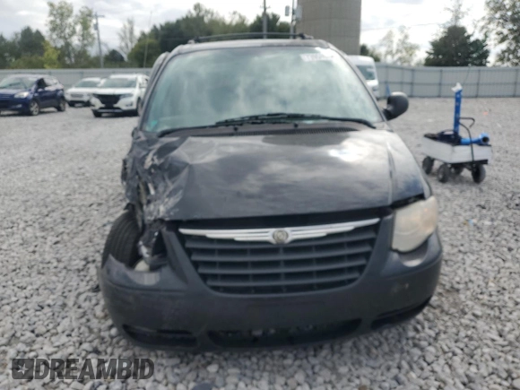 2006 Chrysler Town & Country LWB Touring with VIN 2A8GP54L66R642306, listed as a Copart auction lot 73959874 with 265,708 mi miles and Clean Title. Bid and sale history available at carsss.com. Image 5.