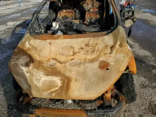 2021 Ford EcoSport SE z VIN MAJ3S2GE8MC408342, wystawiony jako Copart lot #47850495 z przebiegiem Nie podano mil oraz Szkoda całkowita • Salvage title. Historia ofert i sprzedaży dostępna na DreamBid. Obrazek 13.