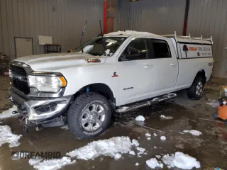 2020 Ram 2500 Big Horn z VIN 3C6UR5JL0LG262993, wystawiony jako Copart lot #45947985 z przebiegiem Nie podano mil oraz Nie do naprawy • Non repairable. Historia ofert i sprzedaży dostępna na DreamBid. Obrazek 1.