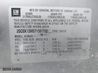 2007 Chevrolet Silverado 1500 LTZ with VIN 2GCEK13M571581790, listed as a IAAI auction lot 41663432 with 184,977 mi miles. Bid and sale history available at carsss.com. Image 9.