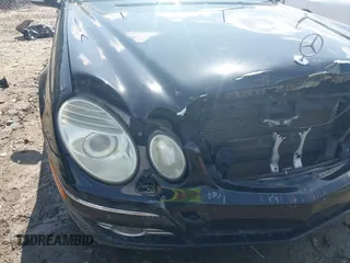 2008 Mercedes-Benz E Luxury 3.5L with VIN WDBUF56X58B275024, listed as a IAAI auction lot 41918611 with 149,256 mi miles. Bid and sale history available at carsss.com. Image 6.