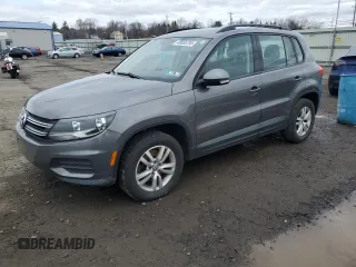 2016 Volkswagen Tiguan SEL z VIN WVGBV7AX9GW562237, wystawiony jako Copart lot #49555755 z przebiegiem 131 802 mil mil oraz Czysty tytuł • Clean title. Historia ofert i sprzedaży dostępna na DreamBid. Obrazek 1.
