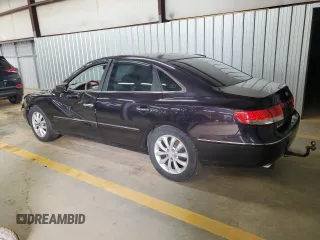 2006 Hyundai Azera SE with VIN KMHFC46F36A096628, listed as a Copart auction lot 61042145 with 229,357 mi miles and Salvage title. Bid and sale history available at DreamBid. Image 2.