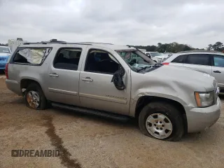 2008 Chevrolet Suburban 3LT z VIN 3GNFC160X8G198938, wystawiony jako Copart lot #83421604 z przebiegiem Nie podano mil oraz Szkoda całkowita • Salvage title. Historia ofert i sprzedaży dostępna na DreamBid. Obrazek 4.