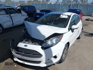 2014 Ford Fiesta SE z VIN 3FADP4EJ4EM117919, wystawiony jako IAAI lot #42262361 z przebiegiem 121 141 mil mil oraz . Historia ofert i sprzedaży dostępna na DreamBid. Obrazek 17.