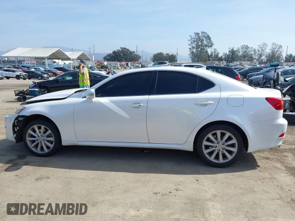 2009 Lexus IS with VIN JTHBK262595105106, listed as a IAAI auction lot 41612234 with 106,719 mi miles. Bid and sale history available at carsss.com. Image 14.