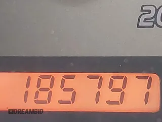 2006 Toyota Tacoma PreRunner z VIN 5TEJU62N66Z290418, wystawiony jako IAAI lot #42423060 z przebiegiem 185 797 mil mil oraz . Historia ofert i sprzedaży dostępna na DreamBid. Obrazek 15.