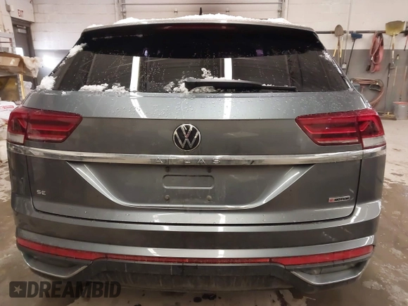 2022 Volkswagen Atlas SE with VIN 1V2LC2CA6NC202401, listed as a IAAI auction lot 41485676 with 31,101 mi miles and . Bid and sale history available at DreamBid. Image 17.