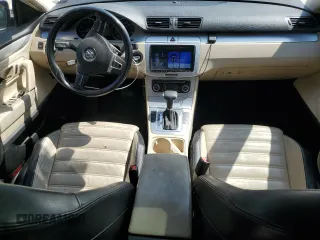 2009 Volkswagen CC Luxury z VIN WVWHL73C39E557493, wystawiony jako Copart lot #50657935 z przebiegiem 180 607 mil mil oraz Czysty tytuł • Clean title. Historia ofert i sprzedaży dostępna na DreamBid. Obrazek 8.
