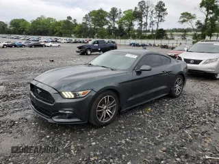 2016 Ford Mustang EcoBoost z VIN 1FA6P8TH3G5217146, wystawiony jako Copart lot #51730975 z przebiegiem 105 160 mil mil oraz Szkoda całkowita • Salvage title. Historia ofert i sprzedaży dostępna na DreamBid. Obrazek 1.