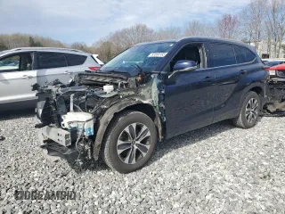 2022 Toyota Highlander XLE with VIN 5TDGZRBH0NS563064, listed as a Copart auction lot 53550165 with 58,305 mi miles and Salvage title. Bid and sale history available at DreamBid. Image 1.