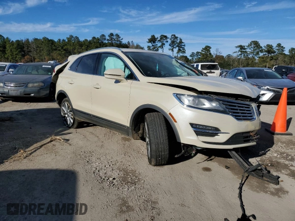 2018 Lincoln MKC Reserve with VIN 5LMCJ3C96JUL00344, listed as a Copart auction lot 88991995 with Not provided miles and Salvage title. Bid and sale history available at DreamBid. Image 4.