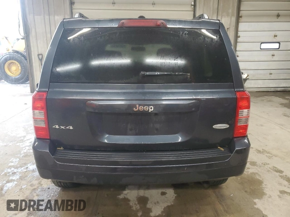 2015 Jeep Patriot Latitude with VIN 1C4NJRFB0FD125811, listed as a Copart auction lot 56658815 with 169,500 mi miles and Clean title. Bid and sale history available at DreamBid. Image 6.