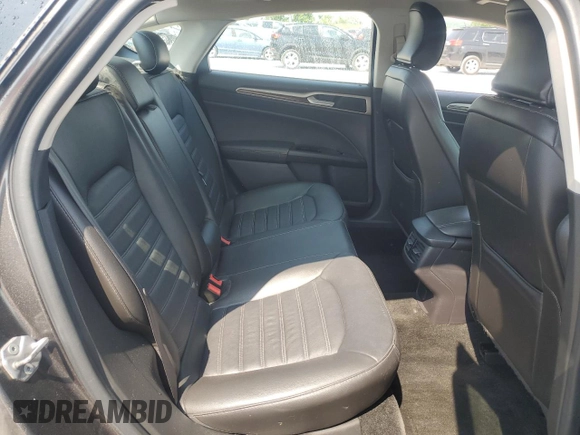 2016 Ford Fusion SE z VIN 1FA6P0HD2G5111259, wystawiony jako Copart lot #60448295 z przebiegiem 52 442 mil mil oraz Czysty tytuł • Clean title. Historia ofert i sprzedaży dostępna na DreamBid. Obrazek 10.