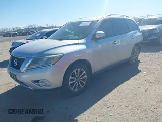 2013 Nissan Pathfinder SV with VIN 5N1AR2MM3DC684884, listed as a IAAI auction lot 41358063 with 151,959 mi miles. Bid and sale history available at carsss.com. Image 2.