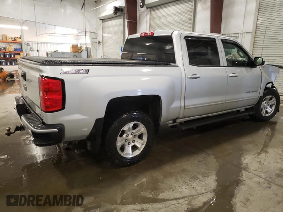 2018 Chevrolet Silverado 1500 LT with VIN 3GCUKREC4JG315237, listed as a Copart auction lot 47698355 with 88,705 mi miles and Salvage Title. Bid and sale history available at carsss.com. Image 3.
