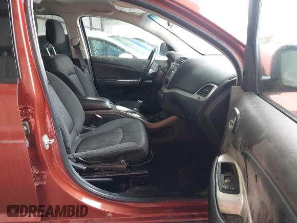 2014 Dodge Journey SE with VIN 3C4PDCAB1ET227003, listed as a IAAI auction lot 42143105 with 212,334 mi miles. Bid and sale history available at carsss.com. Image 5.