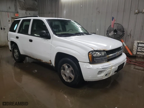 2004 Chevrolet TrailBlazer LT with VIN 1GNDT13S842328215, listed as a Copart auction lot 48947625 with 188,215 mi miles and Salvage Title. Bid and sale history available at carsss.com. Image 4.