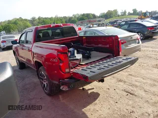 2024 Chevrolet Colorado 4WD Z71 z VIN 1GCPTDEK8R1119445, wystawiony jako IAAI lot #42059364 z przebiegiem 9247 mil mil oraz . Historia ofert i sprzedaży dostępna na DreamBid. Obrazek 3.