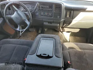 2000 Chevrolet Silverado 1500 LS with VIN 2GCEC19T0Y1101958, listed as a Copart auction lot 75358404 with Not Provided miles and Clean Title. Bid and sale history available at carsss.com. Image 8.