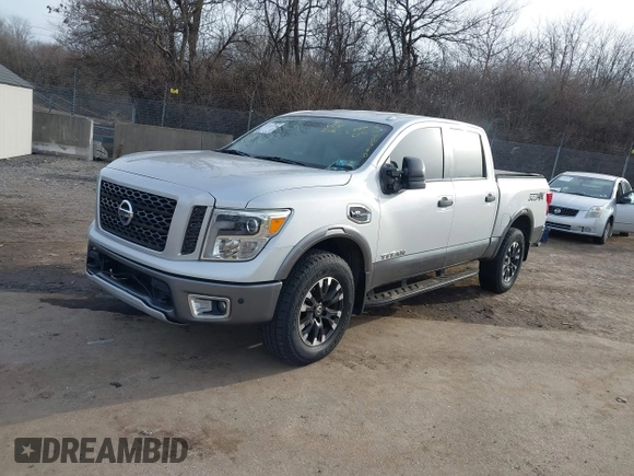 2017 Nissan Titan SL z VIN 1N6AA1E58HN506456, wystawiony jako IAAI lot #41521294 z przebiegiem 59 252 mil mil oraz . Historia ofert i sprzedaży dostępna na DreamBid. Obrazek 19.