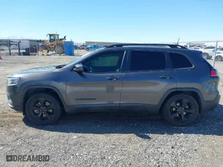 2019 Jeep Cherokee Latitude Plus with VIN 1C4PJLLB2KD438654, listed as a IAAI auction lot 41642098 with 69,678 mi miles. Bid and sale history available at carsss.com. Image 14.