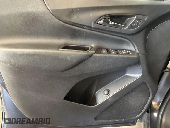 2022 Chevrolet Equinox LT z VIN 2GNAXJEV5N6108503, wystawiony jako IAAI lot #42418793 z przebiegiem 94 331 mil mil oraz . Historia ofert i sprzedaży dostępna na DreamBid. Obrazek 21.