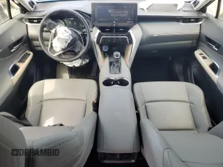 2022 Toyota Venza LE with VIN JTEAAAAH7NJ096721, listed as a Copart auction lot 53651335 with 31,820 mi miles and Salvage Title. Bid and sale history available at carsss.com. Image 8.
