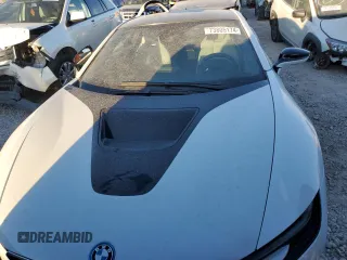 2015 BMW i8 z VIN WBY2Z2C54FV392704, wystawiony jako Copart lot #73805174 z przebiegiem 69 393 mil mil oraz Szkoda całkowita • Salvage title. Historia ofert i sprzedaży dostępna na DreamBid. Obrazek 5.
