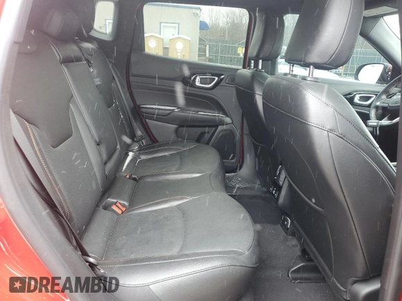 2022 Jeep Compass (RED) Edition с VIN 3C4NJDCB6NT237206, выставлен на аукционе Copart как лот 46014455 с пробегом 22 399 миль миль и Списание • Salvage title. История ставок и продаж доступна на DreamBid. Изображение 12.