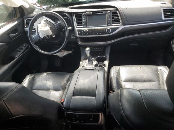 2018 Toyota Highlander Limited with VIN 5TDDZRFH0JS811241, listed as a Copart auction lot 56143515 with Not provided miles and Salvage title. Bid and sale history available at DreamBid. Image 8.