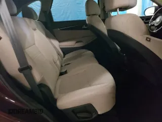 2017 Kia Sorento LX z VIN 5XYPGDA32HG220045, wystawiony jako Copart lot #56754725 z przebiegiem Nie podano mil oraz Czysty tytuł • Clean title. Historia ofert i sprzedaży dostępna na DreamBid. Obrazek 11.