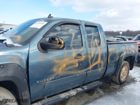 2012 Chevrolet Silverado 1500 LT with VIN 1GCRCSE01CZ261107, listed as a IAAI auction lot 41499324 with 172,799 mi miles. Bid and sale history available at carsss.com. Image 14.