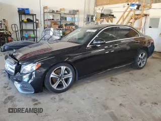 2018 Mercedes-Benz E 300 z VIN WDDZF4KB2JA468731, wystawiony jako Copart lot #55728325 z przebiegiem 209 198 mil mil oraz Szkoda całkowita • Salvage title. Historia ofert i sprzedaży dostępna na DreamBid. Obrazek 1.