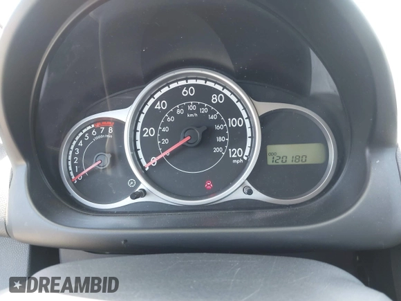 2014 Mazda 2 Sport z VIN JM1DE1KY8E0172828, wystawiony jako IAAI lot #42374758 z przebiegiem 120 180 mil mil oraz . Historia ofert i sprzedaży dostępna na DreamBid. Obrazek 7.