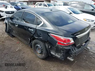 2015 Nissan Altima 2.5 z VIN 1N4AL3AP1FN377141, wystawiony jako IAAI lot #42126222 z przebiegiem 117 047 mil mil oraz . Historia ofert i sprzedaży dostępna na DreamBid. Obrazek 3.