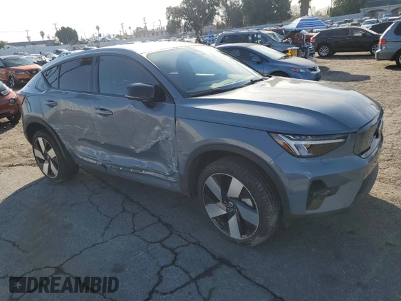 2023 Volvo C40 Plus с VIN YV4ED3GL1P2060733, выставлен на аукционе Copart как лот 42198985 с пробегом Не указан миль и Чистый • Clean title. История ставок и продаж доступна на DreamBid. Изображение 4.