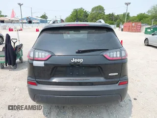 2019 Jeep Cherokee Latitude z VIN 1C4PJLCB2KD114541, wystawiony jako IAAI lot #42399685 z przebiegiem 174 052 mil mil oraz . Historia ofert i sprzedaży dostępna na DreamBid. Obrazek 16.