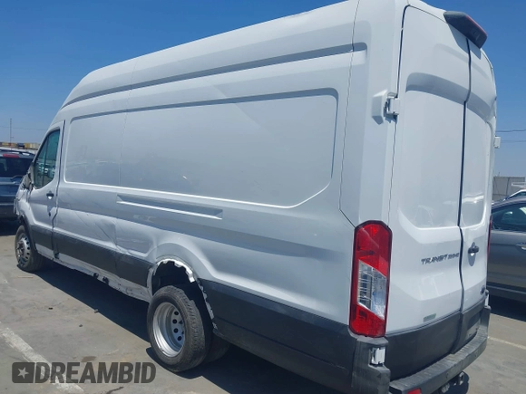 2022 Ford Transit Cargo with VIN 1FTBF4XG3NKA44975, listed as a IAAI auction lot 42666045 with 40,682 mi miles and . Bid and sale history available at DreamBid. Image 3.