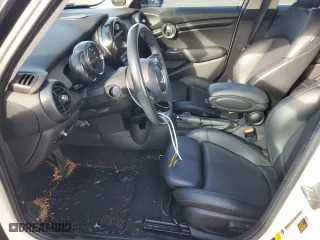 2015 MINI Cooper Hardtop 4 Door with VIN WMWXS5C59FT830039, listed as a Copart auction lot 77198974 with 43,277 mi miles and Salvage Title. Bid and sale history available at carsss.com. Image 7.