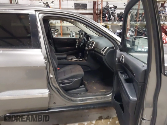 2011 Jeep Grand Cherokee Laredo with VIN 1J4RR4GG3BC623048, listed as a IAAI auction lot 42163452 with 192,241 mi miles and . Bid and sale history available at DreamBid. Image 5.