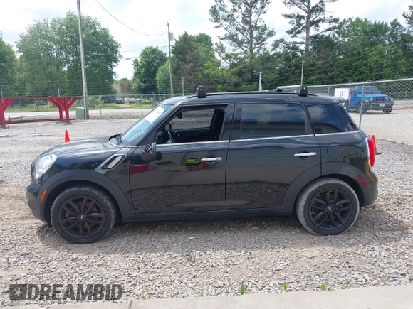 2016 MINI Countryman S with VIN WMWZC3C58GWP53495, listed as a IAAI auction lot 42134455 with 92,862 mi miles and . Bid and sale history available at DreamBid. Image 14.